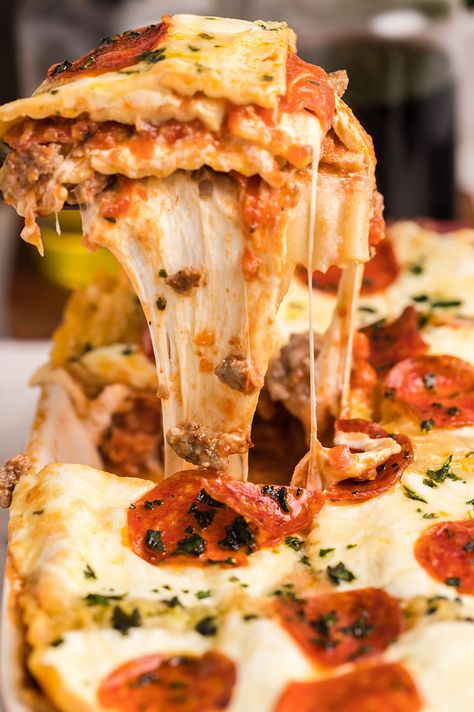 Lasagna Pizza Recipe, Pepperoni Lasagna Recipes, Pizzagna Recipe, Lasagna With Pepperoni, Supreme Pizza Lasagna, Lasagna Recipe With Pepperoni, Pepperoni Pizza Lasagna Roll Ups, Pizza Lasagna Recipe, Lasagna Recipe With Mozzarella Cheese