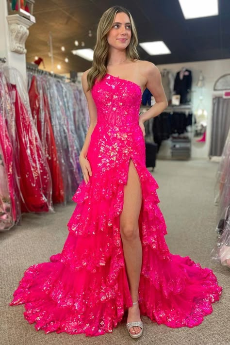 Prom Inspo, Stunning Prom Dresses, Banquet Dresses, Pink Corset, Looks Party, Pink Prom, Prom Dress Inspiration, Cute Prom Dresses, Pretty Prom Dresses