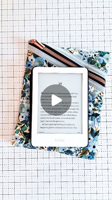 Kristina Brinkerhoff || Modern Sewing and Quilting Patterns | The Hemingway Pouch just might be the quickest Pouch you'll ever make! Once the panel is quilted, there are only six (6!!!) seams! 🙌  You... | Instagram Hemingway Pouch, Sewing Videos, Tote Tutorial, Zipper Repair, Bags Patterns, Sewing And Quilting, Small Sewing, Diy Bags Patterns, Sewing Lingerie