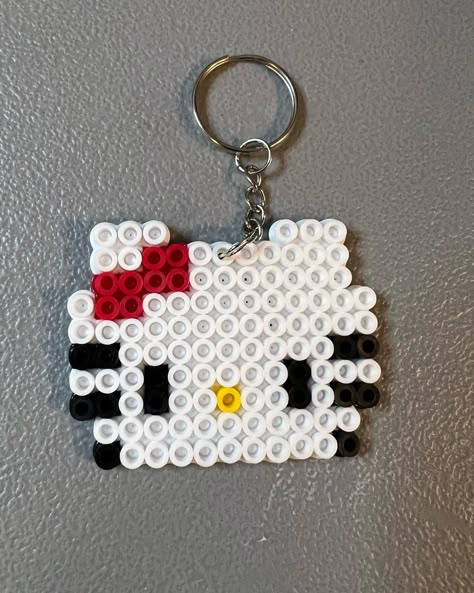 Small Perler Beads Ideas Hello Kitty, Hello Kitty Iron Beads, Things To Make Out Of Melting Beads, Fuse Bead Keychains, Iron Beads Keychain, Mini Fuse Beads Ideas, Hello Kitty Melty Beads, Perler Beads 14x14, Easy Fuse Bead Patterns