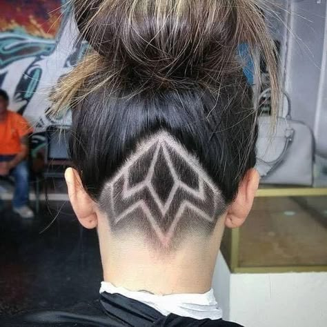 Under Hair Shaved, Undercut Hair Designs, Undercut Hairstyles Women, Undercut Long Hair, Shaved Hair Designs, Best Hairstyle, Hair Tattoos, Undercut Hairstyles, Long Hair Women