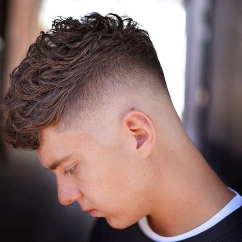 Mohawk Fade, Low Taper Fade Haircut, Fade Haircut Styles, Round Face Men, Low Taper Fade, Mohawk Haircut, Low Taper, Drop Fade Haircut, Faux Hawk Hairstyles