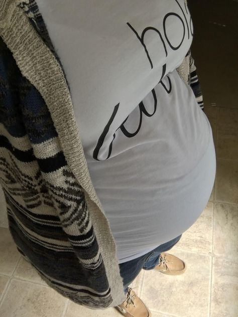 Style the bump Pregnant Bump Progression, How To Hide Pregnancy Bump, Second Pregnancy Bump Progression, Boyfriend Kissing Pregnant Belly, 3 Months Pregnant Belly Bump, Pregnancy Timeline, Baby Bump Pictures, Pregnancy Bump, Pregnancy Goals