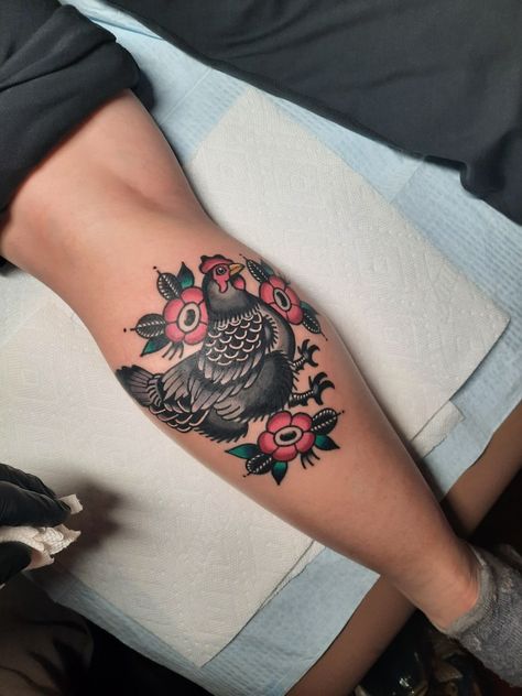 Traditional Style Chicken Tattoo, Mother Hen And Chicks Tattoo, Chicken With Cowboy Hat Tattoo, Black Chicken Tattoo, Chicken Family Tattoo, Hen Tattoo Chicken, Pisces Tattoo Traditional, American Traditional Chicken Tattoo, Mother Hen Tattoo