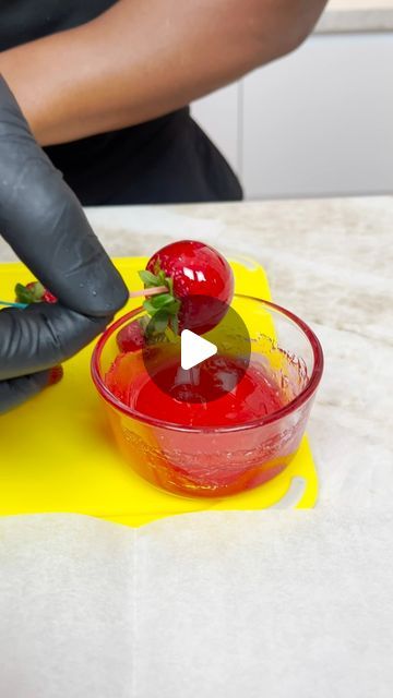 @definitelynotgourmet on Instagram: "Jolly rancher strawberries" Candy Strawberries With Jolly Ranchers, Jolly Rancher Candy Apples, Jolly Rancher Covered Fruit, Jolly Rancher Strawberries, Dipped Strawberry Ideas, Jolly Ranchers Candy Apples, Jolly Rancher Fruit, Dipped Strawberries Recipe, Strawberry Ideas