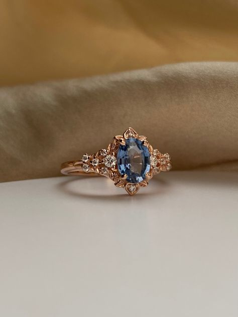 Diamond Ring Sapphire Accents, Night Court Engagement Ring, Blue And Gold Rings, Sapphire And Gold Engagement Ring, Blue And Gold Wedding Ring, Non Traditional Unique Engagement Rings Vintage, Magical Engagement Rings, Vintage Rings Antiques, Elegant Engagement Rings Unique