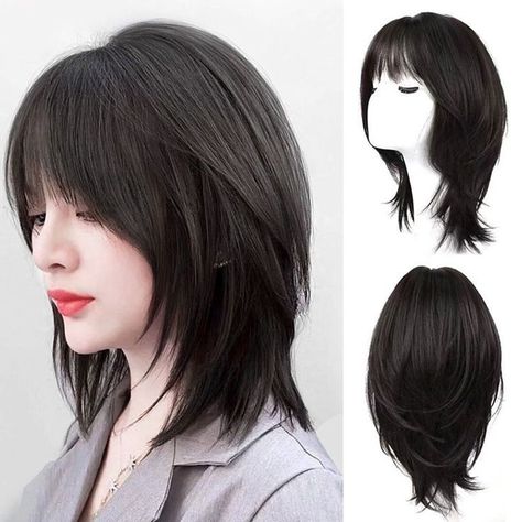 Fesyen Rambut Pendek, Xin Zhilei, Pretty Hair Cuts, Short Hair Tomboy, Hair Style Korea, Asian Short Hair, Hairstyles For Layered Hair, Hair Inspiration Short, Haircut Inspo