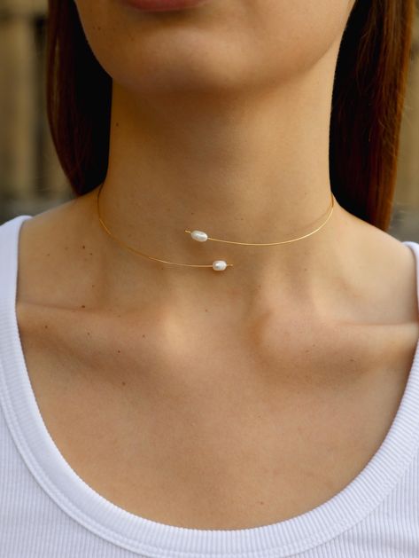 Choker pearl necklace, minimalist necklace, delicate necklace от MonaMiPearlcraft на Etsy Choker Pearl Necklace, Choker Pearl, Jewelry Wardrobe, Silver Choker, 14k Gold Necklace, Necklace Minimalist, Minimalist Necklace, Delicate Necklace, Choker Necklaces