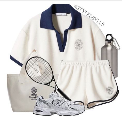 Estilo Rachel Green, Mode Tennis, Tennis Outfit Women, Tennis Outfit, Fitness Wear Outfits, Tennis Fashion, Tennis Clothes, Workout Outfit, Mode Inspo