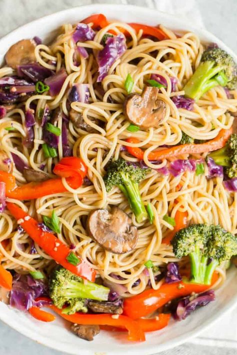 Vegetarian Teriyaki, Lemon Parmesan Pasta, Asian Pasta, Vegetarian Asian, Teriyaki Noodles, Lo Mein Recipes, Salad Meal Prep, Healthy Food Inspiration, Veggie Pasta