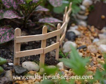 Fairy Garden Fence, Garden Furniture Design, Fairy Garden Furniture, Fairy Garden Crafts, Fairy Furniture, Faeries Gardens, Mini Fairy Garden, Garden Shrubs, Fairy Garden Houses