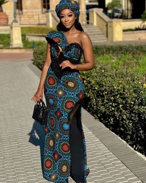 Ankara Gown Style Plain And Pattern Ankara Styles, Pattern Ankara Styles, Ankara Gown Style, Plain And Pattern, Ankara Prom Dress, Beautiful Ankara Gowns, Ankara Skirt And Blouse, Dresses By Pattern, Fashion Traditional