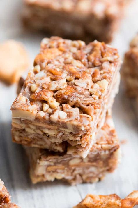 Paleo Granola Bars, Paleo Bars, Paleo Apple, Paleo Snack, Paleo Granola, Cinnamon Granola, Vegan Protein Bars, Granola Recipe Bars, Chewy Granola