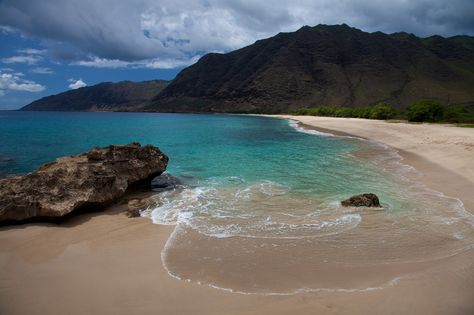 Makua Beach Hawaii Vacation Oahu, Makua Beach, Oahu Beaches, Big Wave Surfing, Beyond The Horizon, Hawaiian Vacation, Secluded Beach, Tide Pools, Hawaii Beaches