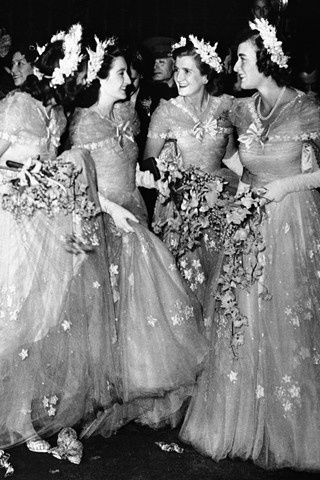 The royal bridesmaids, ca 1947 Queen Elizabeth Wedding, Ratu Elizabeth, Helen Rose, Wedding Trivia, Queens Wedding, India Hicks, Reine Elizabeth Ii, Reine Elizabeth, Elisabeth Ii