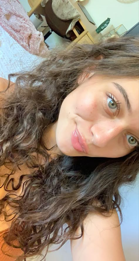 Brown Curly Hair With Green Eyes, Curly Hair Green Eyes Girl, Curly Hair With Green Eyes, Dark Curly Hair Blue Eyes, Girl With Brown Hair And Green Eyes, Black Curly Hair Green Eyes, Curly Hair Face Claims, Curly Brown Hair Girl, Green Eyes Curly Hair