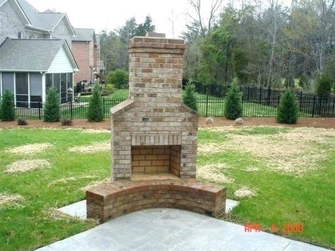 AMAZING OUTDOOR FIREPLACE IDEAS FOR THE PATIO  - Decorifusta Outdoor Fireplace Plans, Outside Fireplace, Diy Outdoor Fireplace, Outdoor Fireplace Designs, Outdoor Fireplace Patio, Patio Fireplace, Backyard Fireplace, Outdoor Remodel, Brick Oven