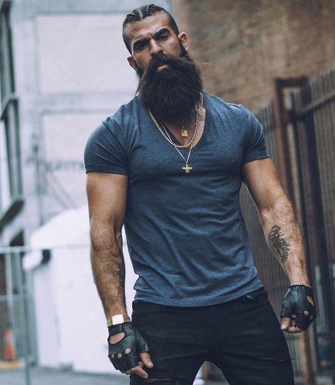 The Ultimate Guide To Beard Growth Stages | Outsons | Men's Fashion Tips And Style Guide For 2020 New Beard Style, Different Beard Styles, Badass Beard, Beard And Mustache Styles, Long Beard Styles, Long Beard, Big Beards, Beard Hairstyle, Beard Model