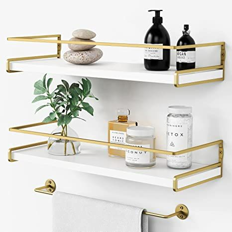 Organize Containers, Bathroom Revamp, Gold Bad, Luxury Bathroom Ideas, Bathroom Things, Bathroom Shelves Over Toilet, Shelves Over Toilet, Over Toilet Storage, Wallpaper Walls