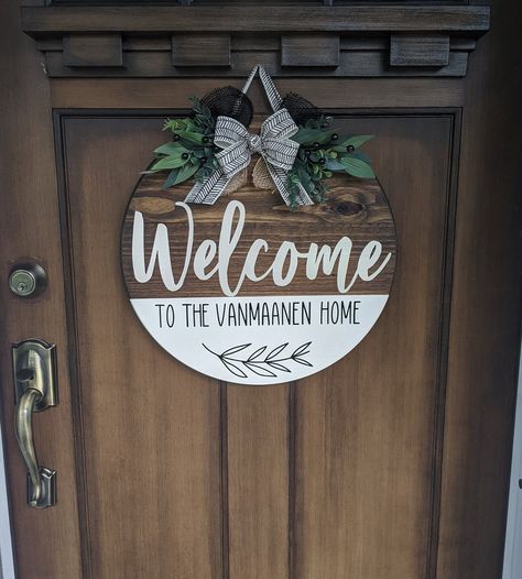 Round Welcome Sign Front Door, Round Welcome Sign, Welcome Sign Door, Welcome Sign Front Door, Front Door Lighting, Welcome Wood Sign, Welcome Signs Front Door, Welcome Door Signs, Door Signs Diy