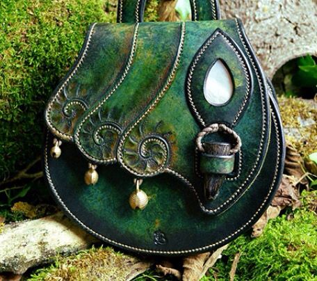 Fantasy Bag Design, Boho Style, Fairy Costume, Fantasy Costumes, Leather Projects, Fantasy Clothing, Fantasy Fashion, Larp, Womens Fashion Trends