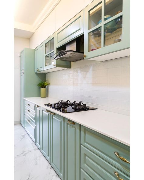 Green Kitchen Marble, Kitchen Marble Floor, Green Backsplash Kitchen, Mint Green Cabinets, Marble Floor Kitchen, Green Cabinet, Green Backsplash, White Tile Backsplash, Kitchen Post