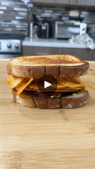 Cooking Sandwich, Fried Bologna, Bologna Sandwich, Sandwich Board, Wrap Sandwiches, Dr Dre, Sandwich Recipes, Snoop Dogg, Bologna