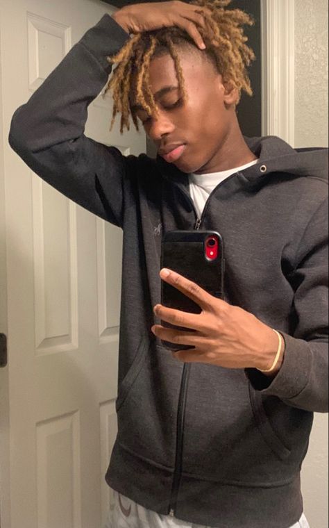 Semi Freeform Dreads Men, Semi Freeform Locs, Locs Ideas, Freeform Dreads, Dreadlocks Men, Dread Hairstyles For Men, Dread Heads, Mens Dreads, Fine Guys