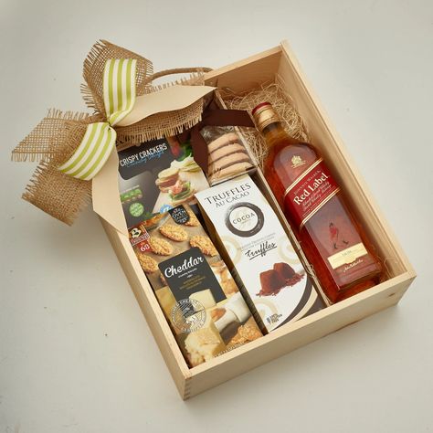 Diy Wine Gift Baskets, Whiskey Gift Box, Champagne Gift Baskets, Christmas Gift Hampers, Truffle Gift, Box Wine, Champagne Gift, Wine Gift Set, Chocolate Gifts Basket