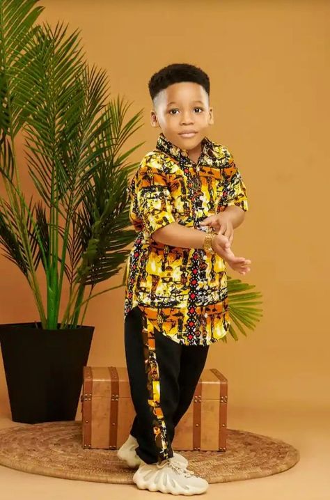 African Kids Clothes, Ankara Styles For Kids, Kids Dress Boys, Mother Daughter Fashion, Kids Dress Collection, Latest African Men Fashion, 2piece Outfits, African Dresses For Kids, Kente Styles