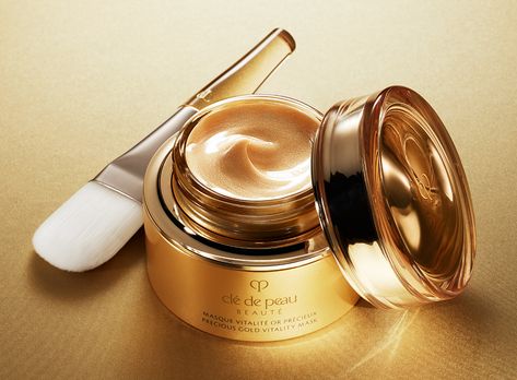 Gold Cream, Gold Skincare, Luxury Face Mask, Gold Face Mask, Gold Mask, Gold Beauty, Skin Cleanse, Gold Face, Best Beauty Tips