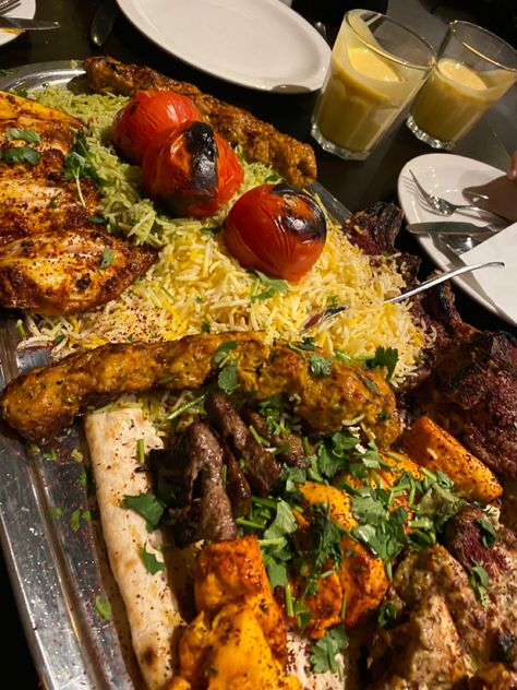 Somali Food, Afghani Food, Afghanistan Food, Arab Food, Afghan Food, Afghanistan Culture, Sleepover Food, Cooking Club, Pakistani Food