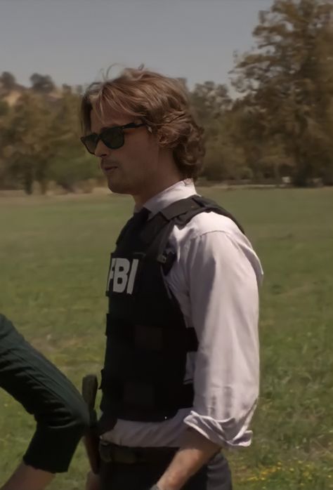 Spencer Reid Sunglasses, Spencer Reid Fbi Vest, Fbi Vest, Spencer Reed, Dr Reid, Dr Spencer Reid, Crimal Minds, Fox Mulder, Matthew Gray