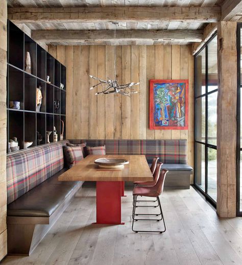 Organic-meets-modern design in this breathtaking home in Big Sky country Southern Wall Decor, Lodge Wall Art, Moose Wall Art, Lodge House, Southern Decor, Benjamin Moore Colors, Rustic Dining Room, Mountain Modern, Lodge Decor