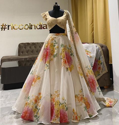 Floral Organza Lehenga, Netted Blouse Designs, Lehenga Choli For Women, Choli For Women, Indian Lehenga Choli, Floral Lehenga, Organza Lehenga, Dresses Traditional, Indian Bridal Lehenga