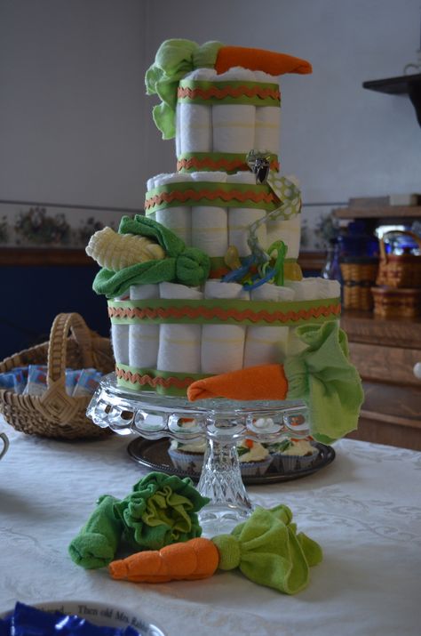 diaper cake with baby washcloth veggies for Peter Rabbit themed shower. Farmers Market Diaper Cake, Peter Rabbit Diaper Cake, Creative Creations, Baby Washcloth, Jack And The Beanstalk, Rabbit Baby, Diaper Cakes, Special Delivery, Peter Rabbit