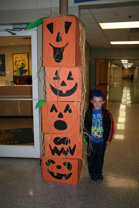 Halloween Decorations Cardboard Boxes, Halloween Decorations Using Boxes, Halloween Decor Boxes Diy, Diy Box Halloween Decor, Elementary Halloween Decorations, Crafts Out Of Cardboard Boxes, Halloween Decorations With Boxes, Diy Halloween Decorations Using Cardboard Boxes, School Halloween Carnival Decorations