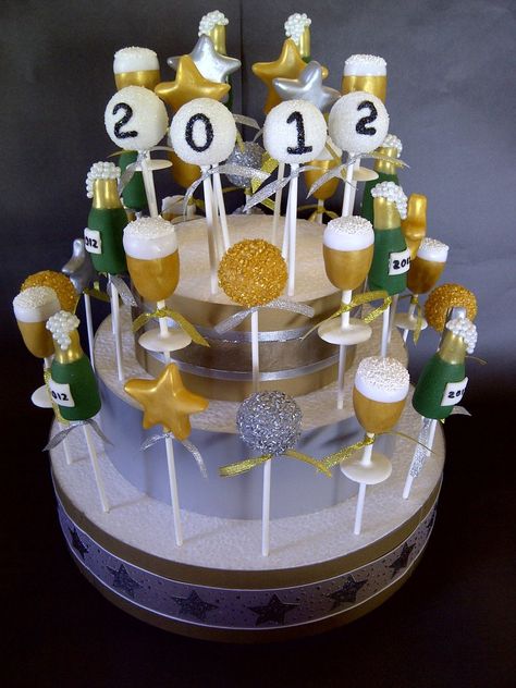 New Year Cake Pops, New Years Eve Cake, Cake Pops Ideas, Cake Pop Ideas, Magnum Cake, Fun Cake Pops, New Year Cake, Christmas Cupcakes Decoration, Cake Pop Designs