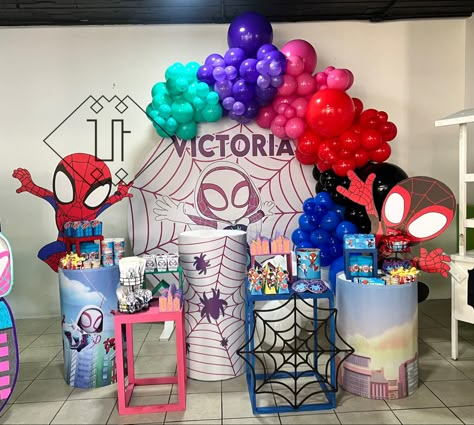 Spiderman And His Amazing Friends Birthday Party Decorations, Team Spidy Birthday, Spidey And His Amazing Friends Birthday Party Decorations, Spidey And His Amazing Friends Balloon Arch, Spider Gwen Birthday Party Ideas, Spidey And Friends Birthday Party Ideas, Spidey Girls Party, Team Spidey Birthday, Spidey And His Amazing Friends Birthday Party Ideas