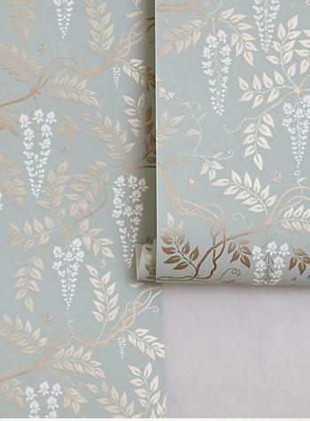 Tapet Inspiration, Anthropologie Wallpaper, Wallpaper Powder Room, Room Wallpaper Designs, Look Wallpaper, Dining Room Wallpaper, Accent Walls In Living Room, Accent Wall Bedroom, Wallpaper Accent Wall