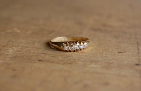 Edwardian Diamond Ring, Marriage Jewellery, Antique Gold Rings, Gold Finger Rings, Open Backs, Gold Necklace Indian, Gold Necklace Indian Bridal Jewelry, Gold Jewellery Design Necklaces, Yellow Gold Setting