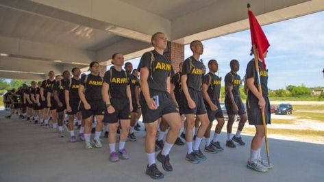 National Guard Basic Training, Us Army Basic Training, Army Boot Camp, Army Basic Training, Army Combat Uniform, Physical Challenges, The Rifleman, Army Training, Army Reserve