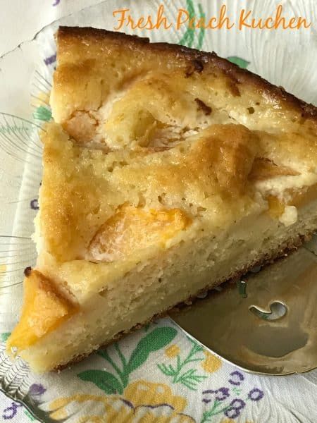 Fresh Peach Kuchen, German Peach Cake Peach Kuchen Recipes, Apricot Cake, How To Peel Peaches, International Desserts, Fruity Cake, Peach Cake, Fresh Peaches, Turnips, Peach Slices