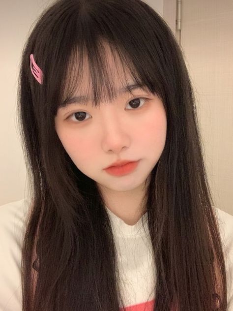 Japanese Bangs, Soft Wispy Bangs, Bang Cut, Korean Bangs Hairstyle, Chinese Bangs, Korean Bangs, Girl Pony, Korea Girl, Hair Style Korea