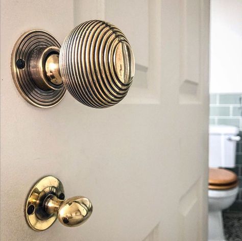 Suffolk Latch Company on Instagram: “Our solid brass beehive door knobs are available in various kits. This wonderful photo sent in by @renovate_thirty_eight  demonstrates our…” Black And Nickel Bathroom, Bathroom Door Locks, Vintage Light Switches, Antique Brass Bathroom, Suffolk Latch, Timber Door, Classic Bathroom, Bathroom Door, Brass Bathroom