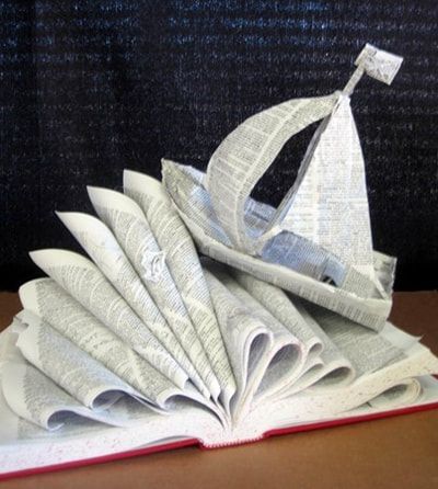 Upcycled Books Crafts, Medical Items, Book Sculptures, Book Art Sculptures, Book Art Projects, Old Book Crafts, Book Page Crafts, Upcycle Books, Altered Book Art