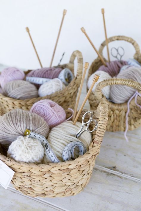 Knitting Party, Yarn Display, Party Confetti, Celebrating Life, Knitting Blogs, Party Essentials, Mohair Yarn, Crochet Needles, Diy Gifts For Boyfriend