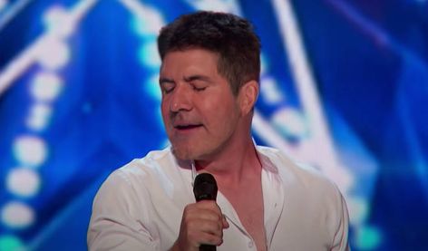 America Got Talent, Grey Hair Transformation, Great Song Lyrics, Got Talent, Singing Videos, Simon Cowell, America's Got Talent, Greatest Songs, Music Performance