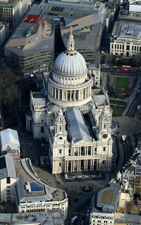 St Paul's Cathedral in London by Sir Christopher Wren English Cathedrals, St Paul Cathedral, St Pauls Cathedral London, St. Paul’s Cathedral, London Cathedral, Cathedral Basilica, English Castles, Uk History, San Paolo