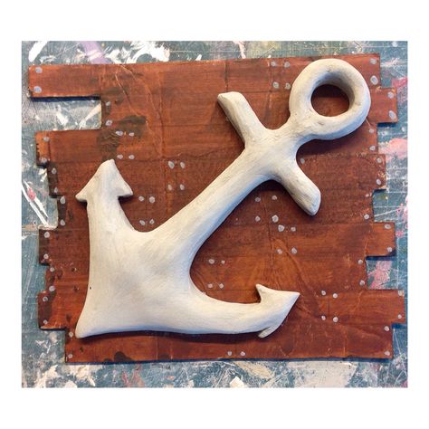 clay anchor (work in progress) Class Sketch, Anchor Art, Diva Den, Coil Pottery, Handmade Ceramic Jewelry, Clay Birds, Air Dry Clay Projects, Poly Clay, Diy Origami